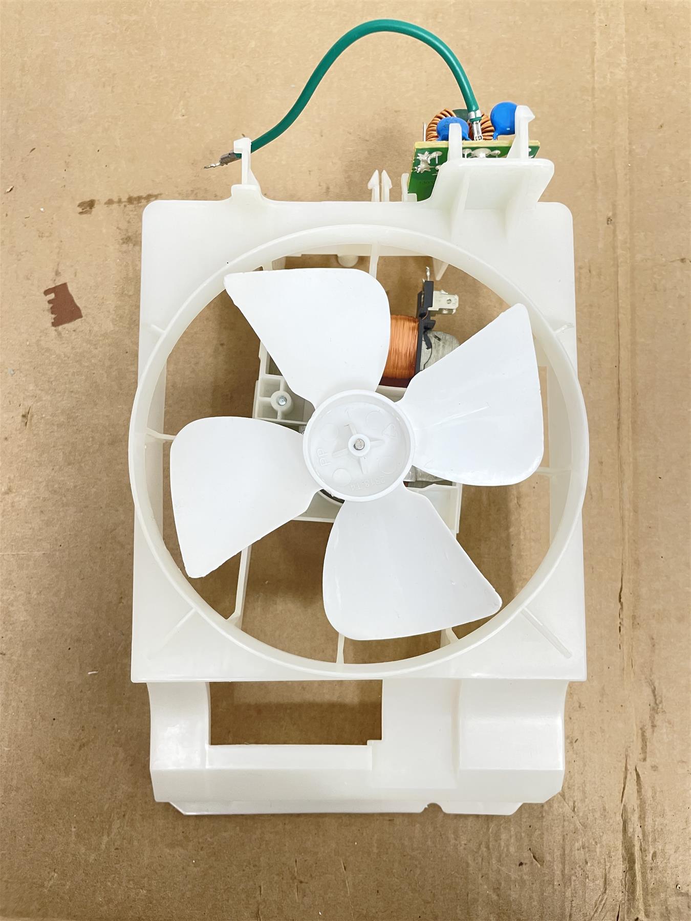 Microwave Oven Replacement Fan Motor SP-310E CL:130 220-240VAC ~ 50Hz