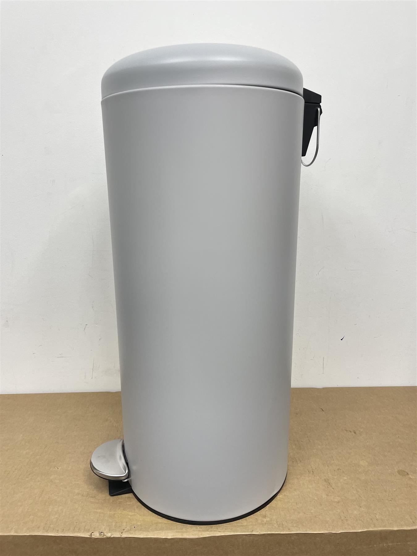 Habitat 30Litre Kitchen Foot Pedal Recycling Bin Removeable Inner Bucket- Black