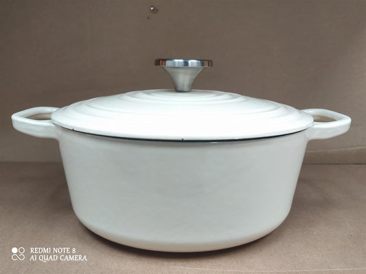 Habitat 2.4 Litre Oval Cast Iron Casserole Dish with Lid enamel coated Cream