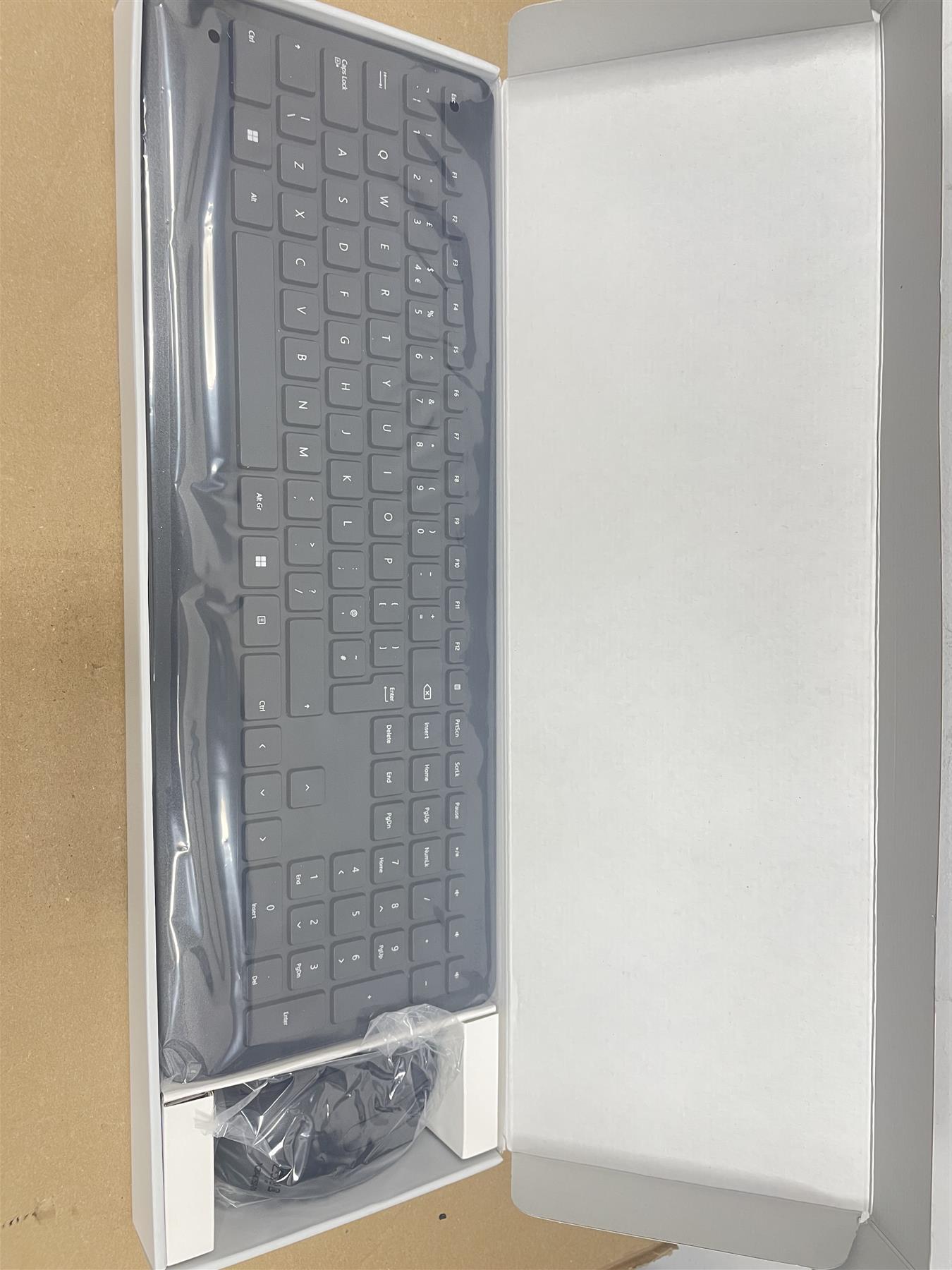 Microsoft PT3-00006 Wireless Desktop 900 Keyboard and Mouse - Black