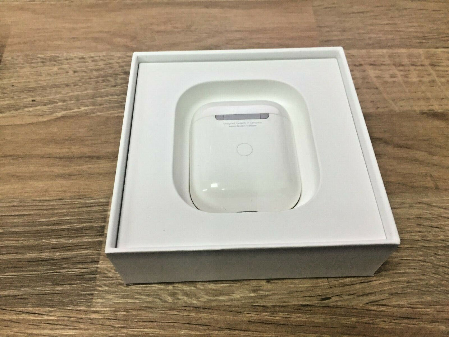 Original Apple Wireless Charging Lightning Case Bluetooth LED Indicator AirPods