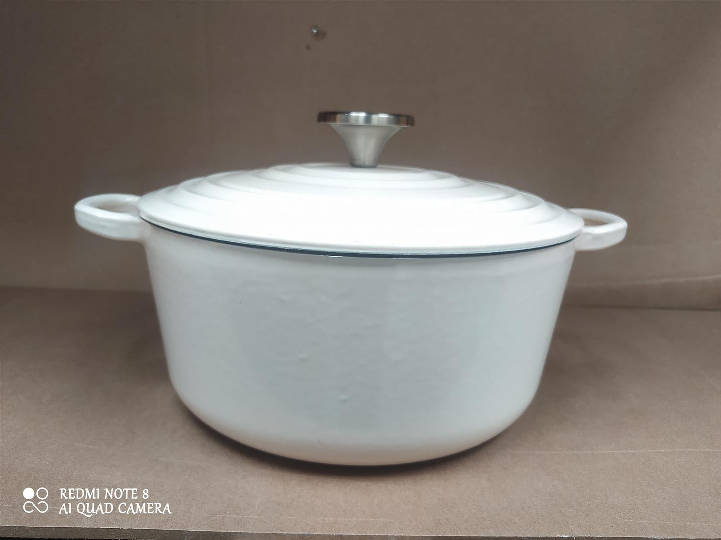 Home Cast Iron Casserole Dish 3.3 Litre Cream Round pot with Lid all Hobs