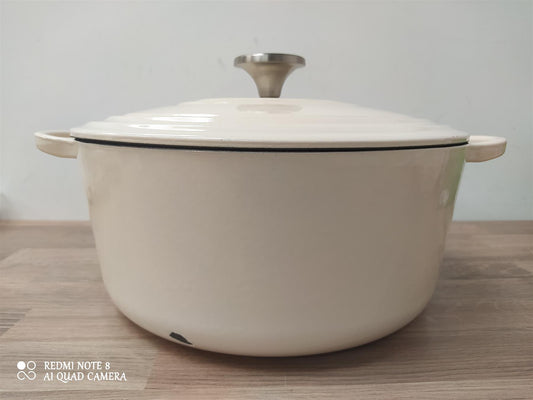 Home Cast Iron Casserole Dish 5.3 Litre Cream Round pot with Lid all Hobs