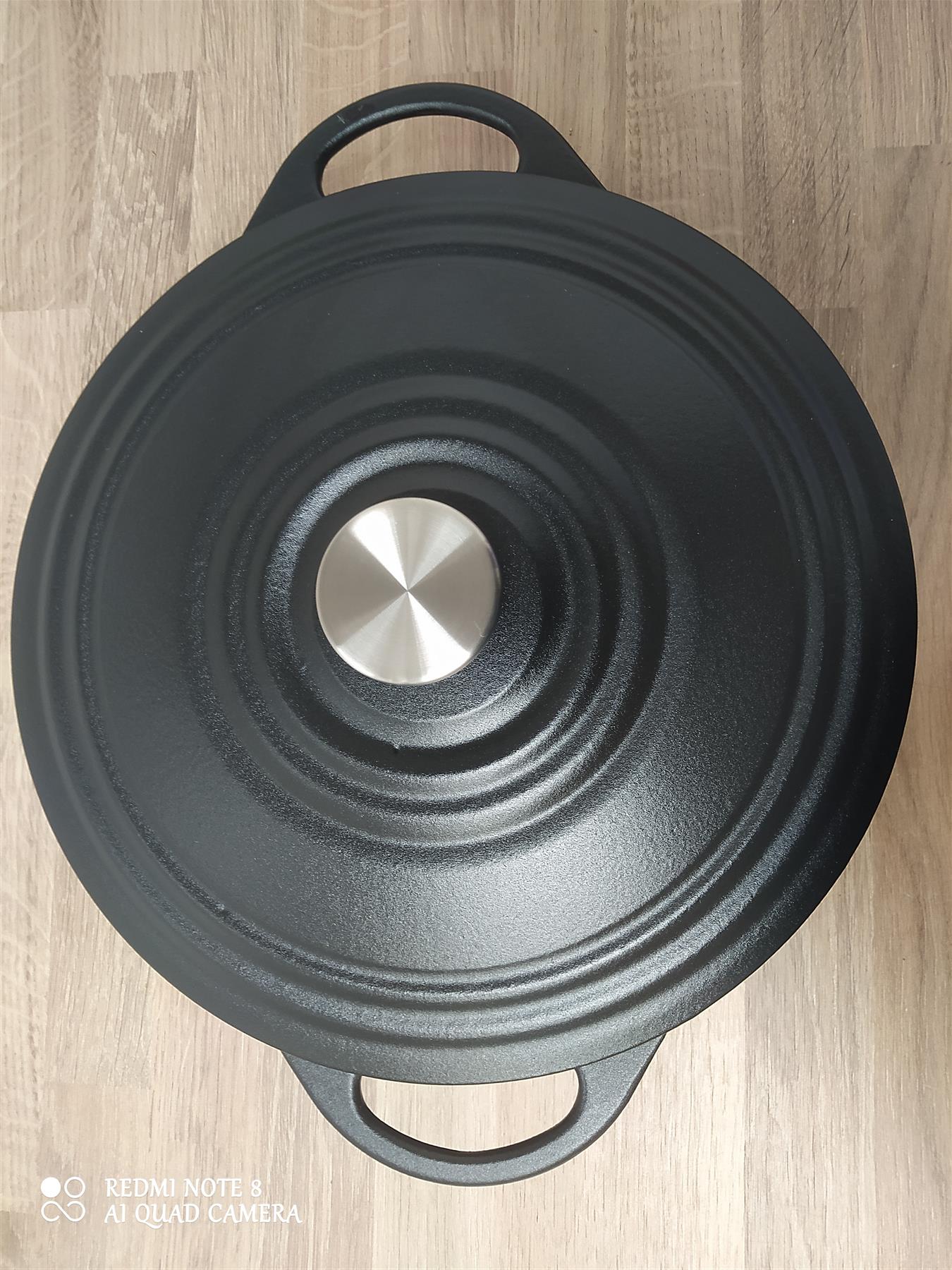 Habitat Cast Iron Casserole Dish 4 Litre Round Shallow Black with Lid all hobs