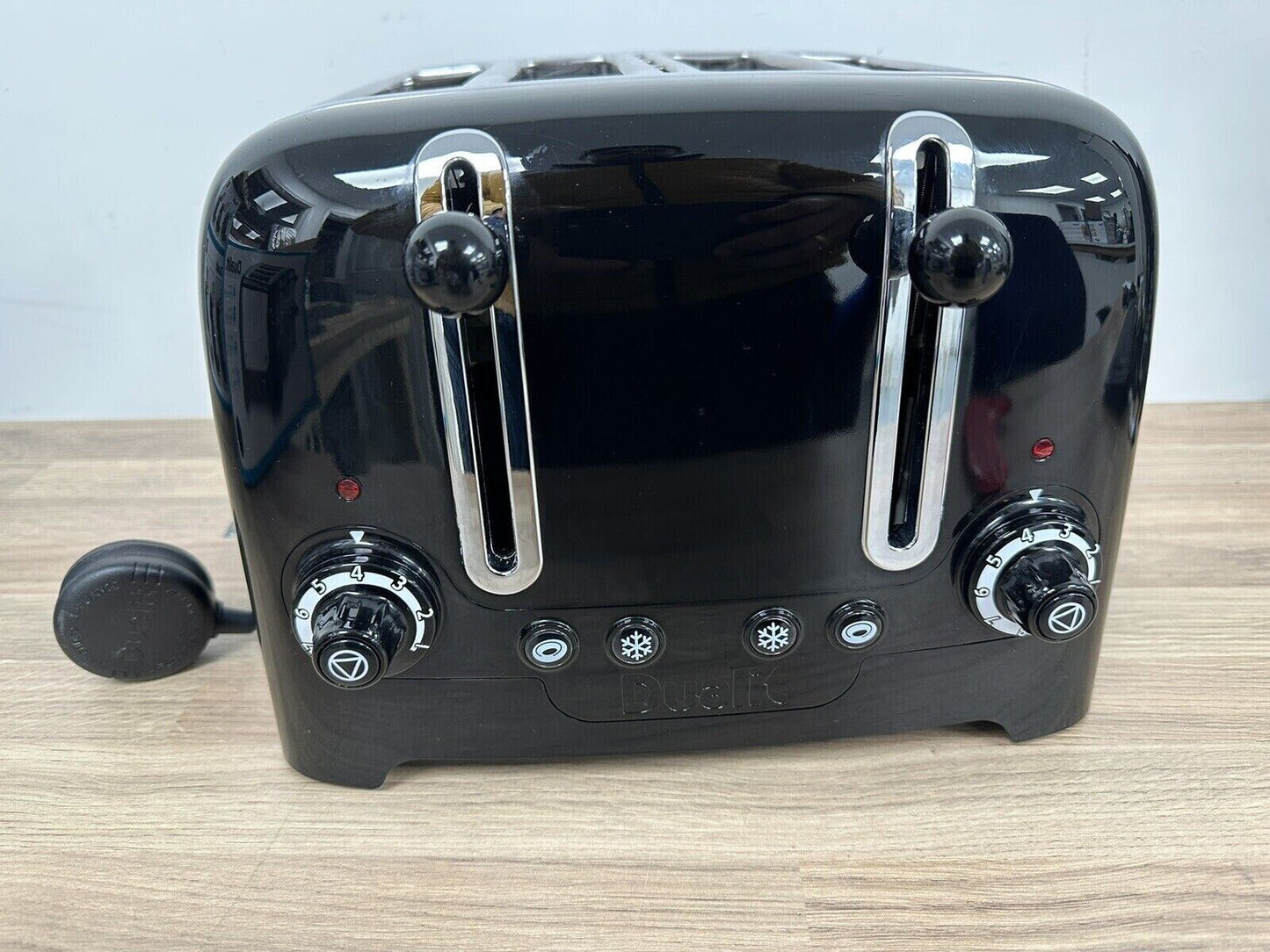 Dualit 4 Slice Lite Toaster Extra Wide Stainless Steel Defrost Black Slots Bagel