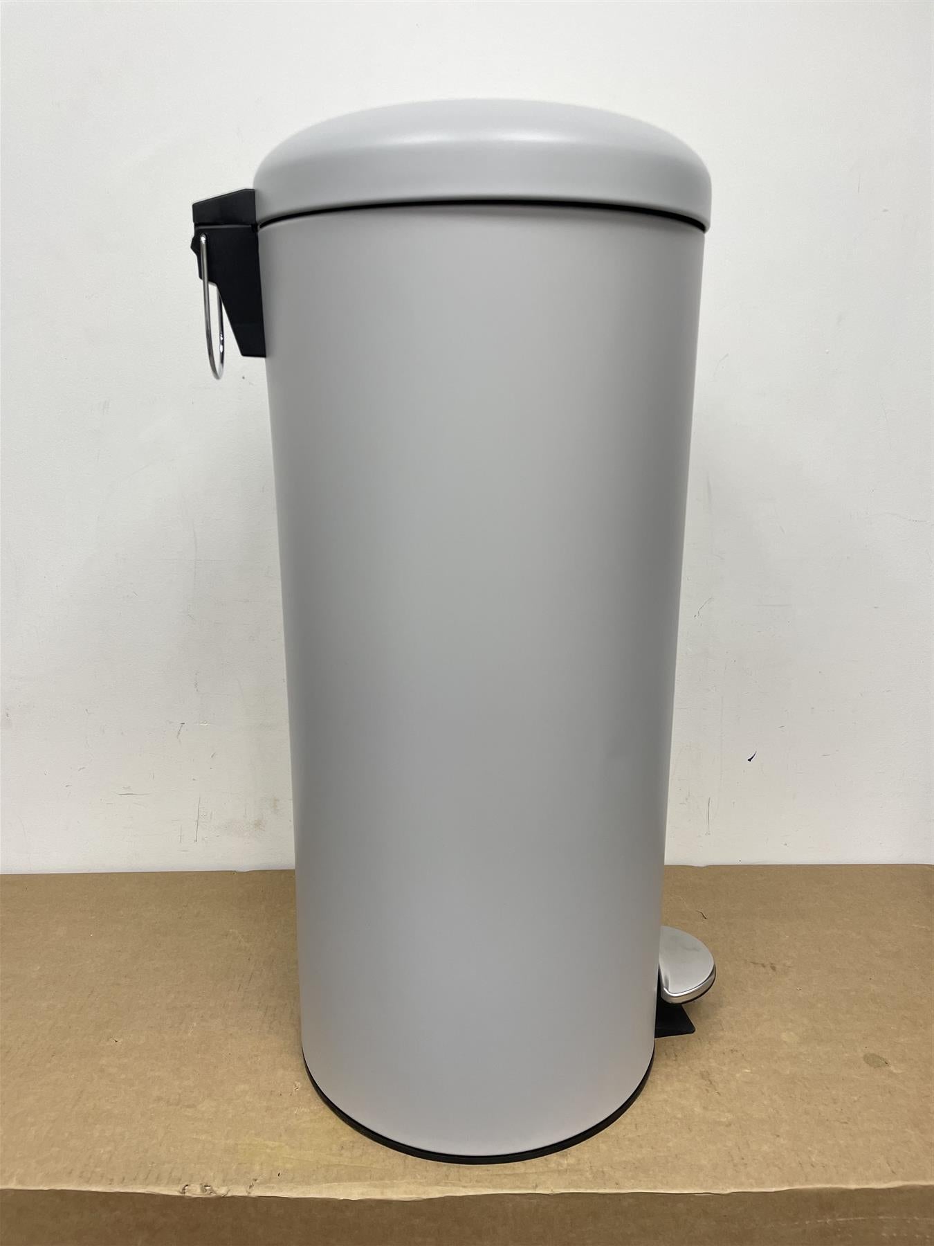 Habitat 30Litre Kitchen Foot Pedal Recycling Bin Removeable Inner Bucket- Black