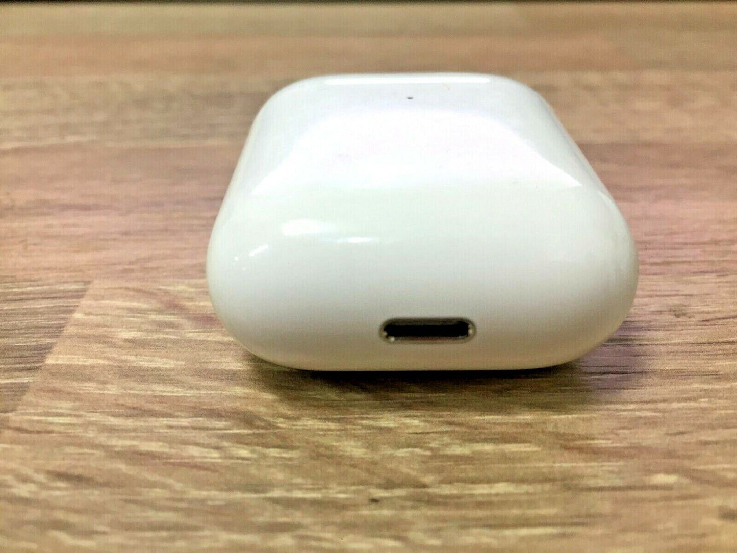 Original Apple Wireless Charging Lightning Case Bluetooth LED Indicator AirPods